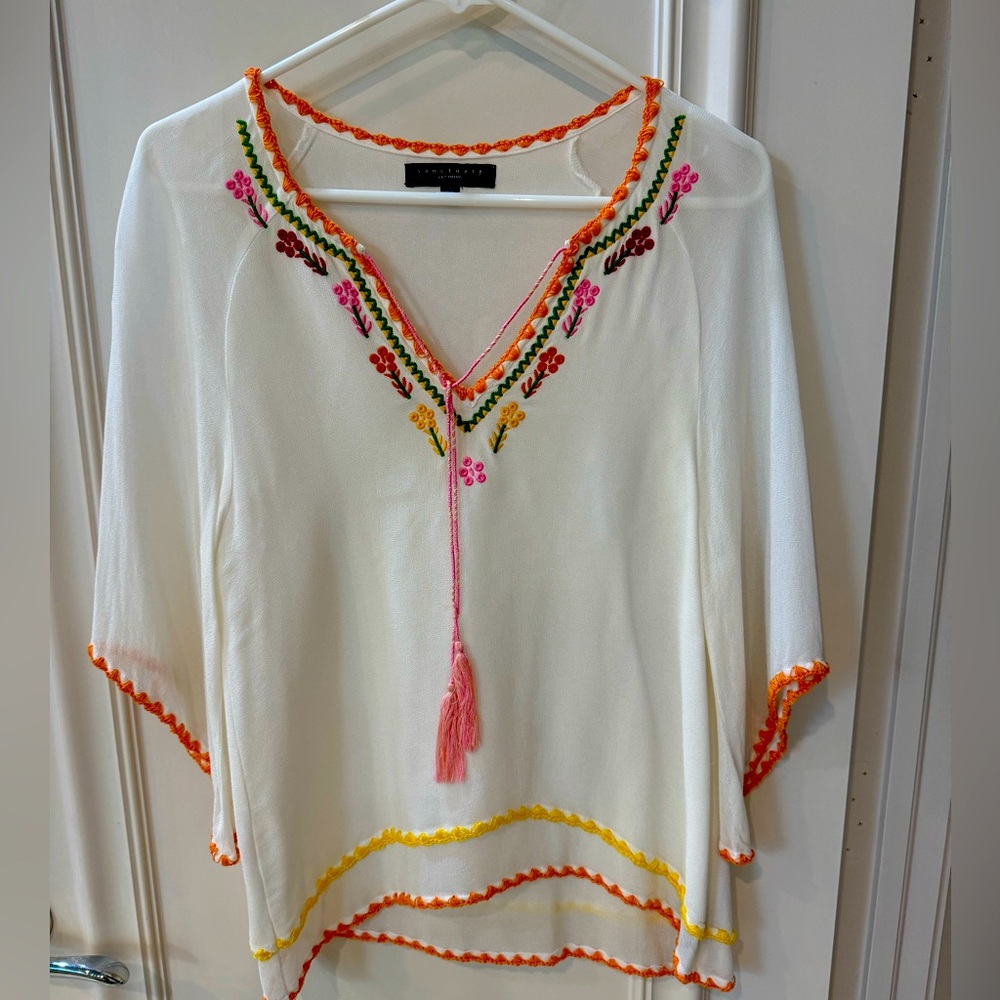 Sanctuary mid length arm blouse. Perfect condition. Beautiful stitching.